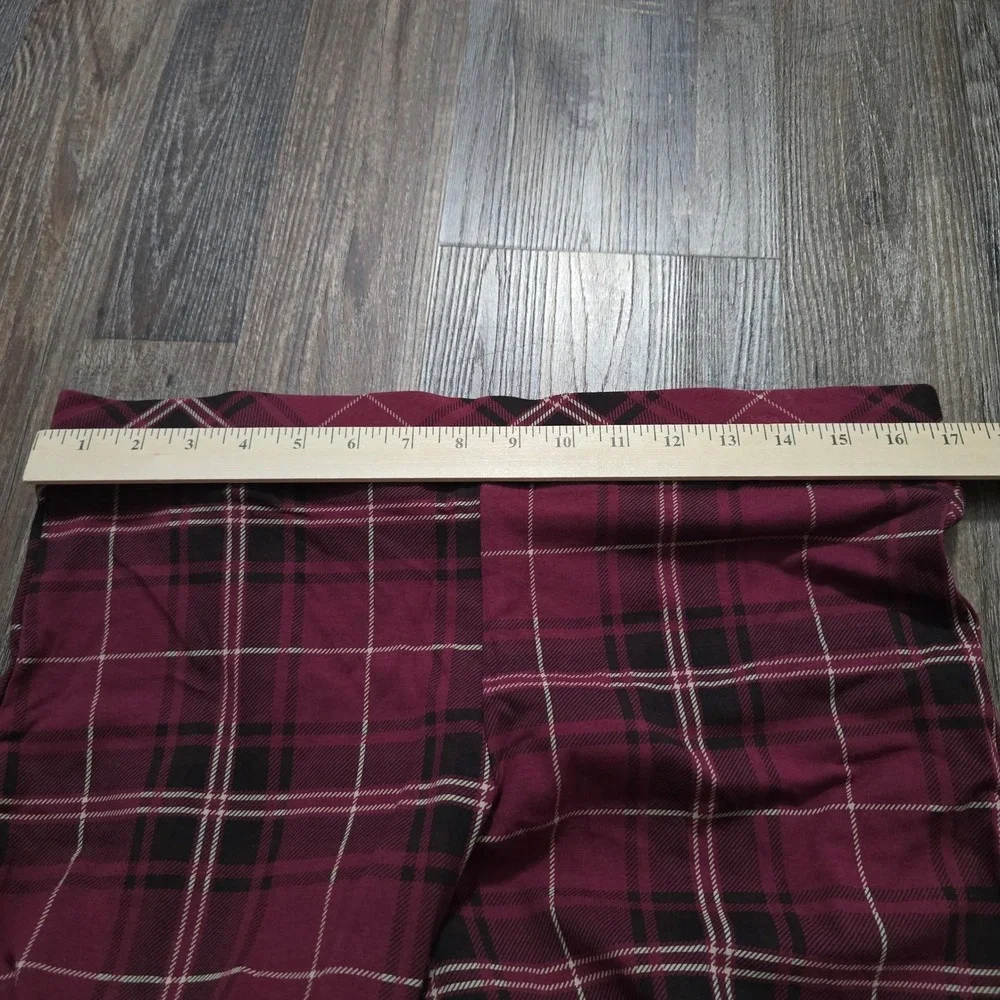 Torrid Mid Rise Tapered Leg Premium Leggings Plaid Size 2 Punk Gothic